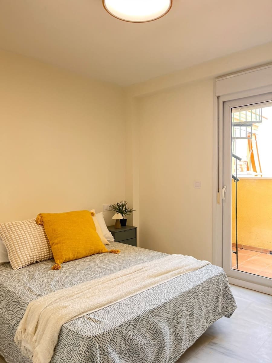 1 soveværelse Lejlighed til salg i Rincon de la Victoria med swimmingpool garage - € 320.000 (Ref: 10148912)