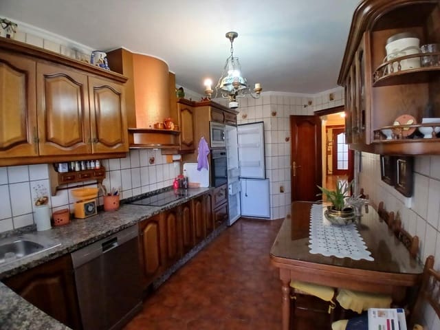 4 sovrum Lägenhet till salu i Centro, Málaga stad med garage - 580 000 € (Ref: 10177370)