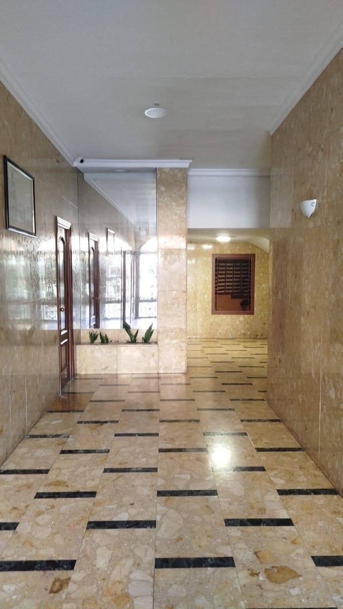 3 slaapkamer Flat te koop in Malaga stad met garage - € 365.000 (Ref: 10177372)