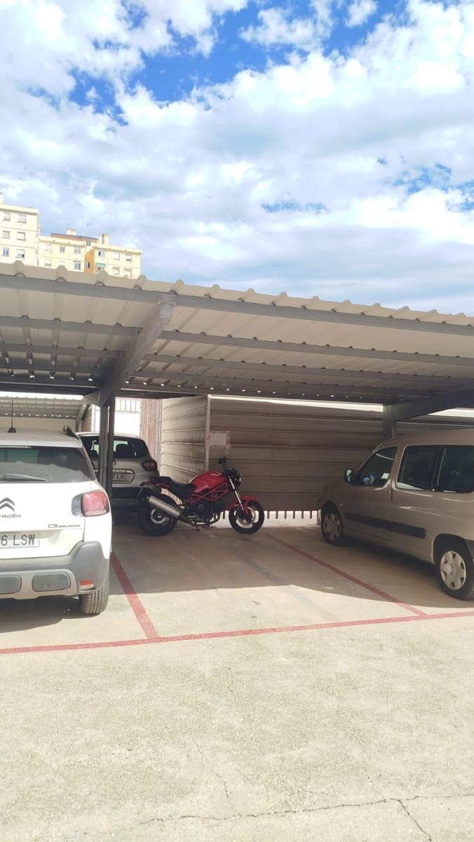 3 slaapkamer Flat te koop in Malaga stad met garage - € 365.000 (Ref: 10177372)