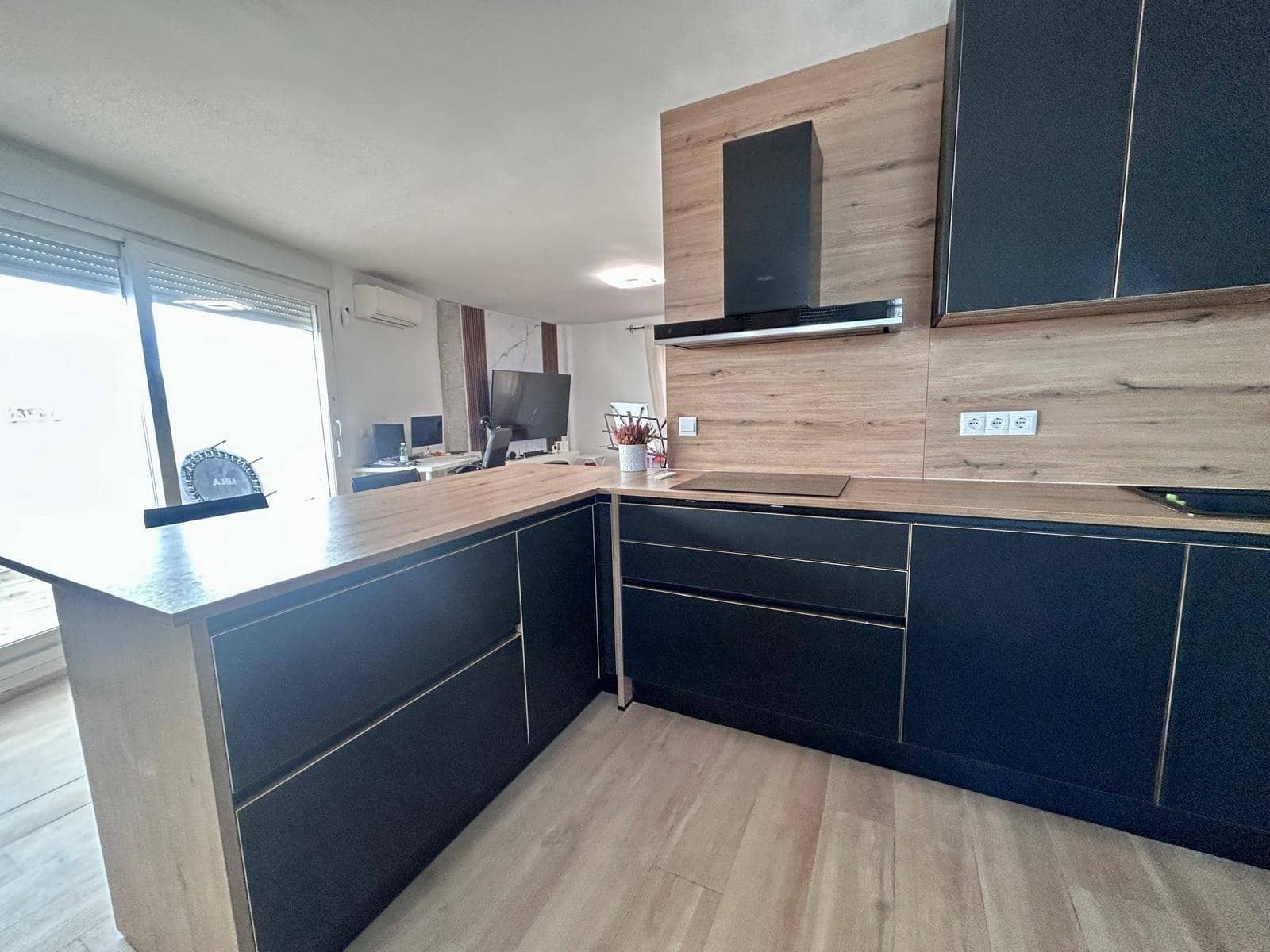 3 soveværelse Rækkehus til salg i Malaga by med swimmingpool garage - € 880.000 (Ref: 10177373)