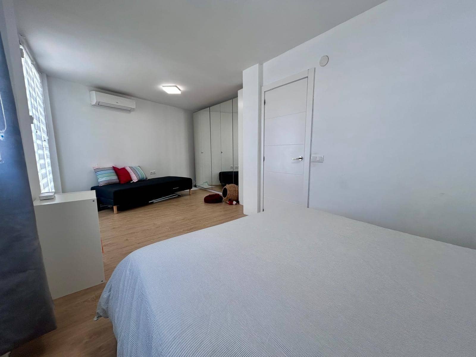 3 soveværelse Rækkehus til salg i Malaga by med swimmingpool garage - € 880.000 (Ref: 10177373)