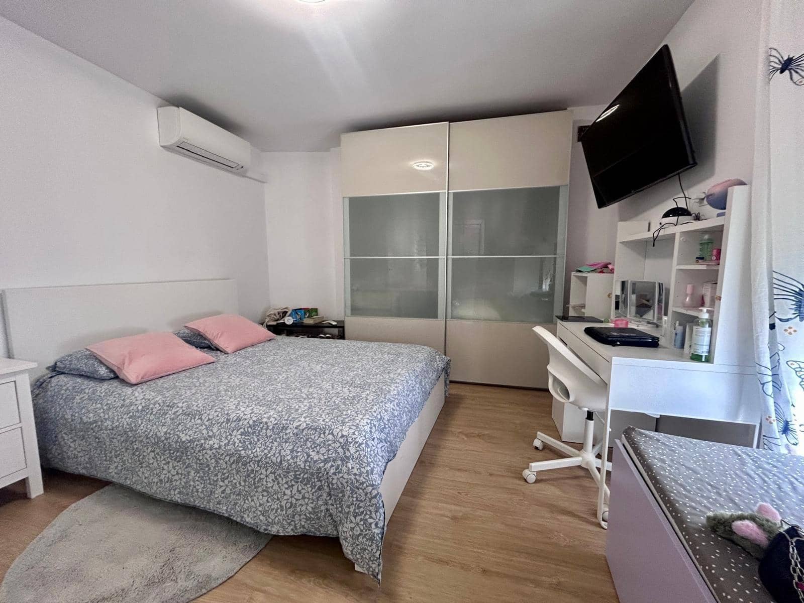 3 soveværelse Rækkehus til salg i Malaga by med swimmingpool garage - € 880.000 (Ref: 10177373)