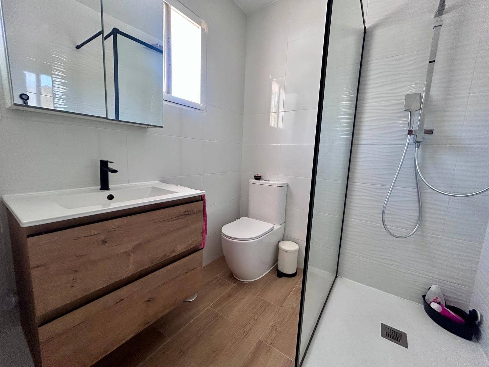 3 soveværelse Rækkehus til salg i Malaga by med swimmingpool garage - € 880.000 (Ref: 10177373)