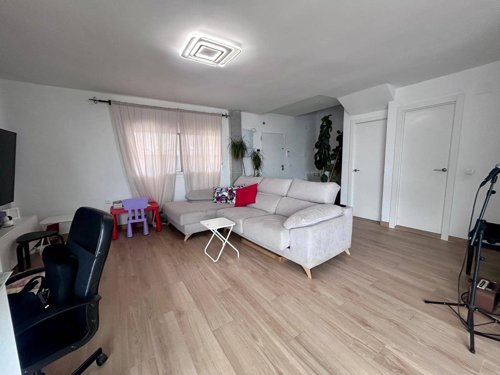 3 soveværelse Rækkehus til salg i Malaga by med swimmingpool garage - € 880.000 (Ref: 10177373)
