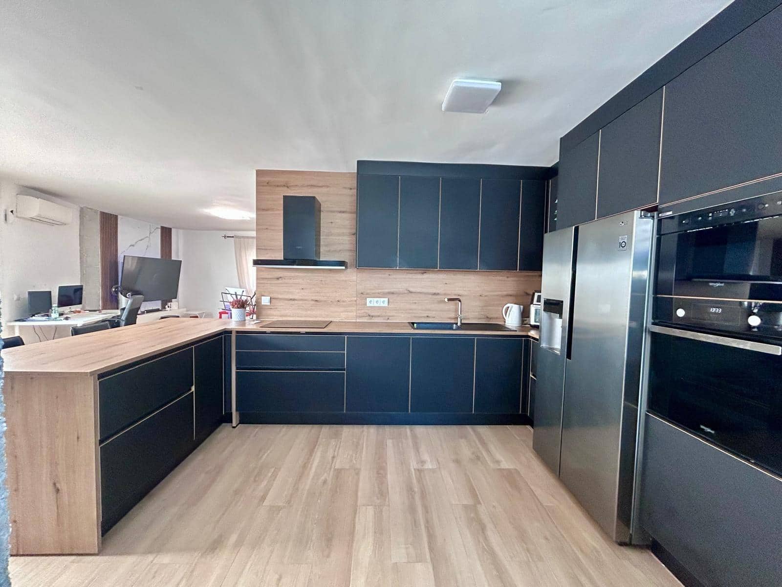 3 soveværelse Rækkehus til salg i Malaga by med swimmingpool garage - € 880.000 (Ref: 10177373)