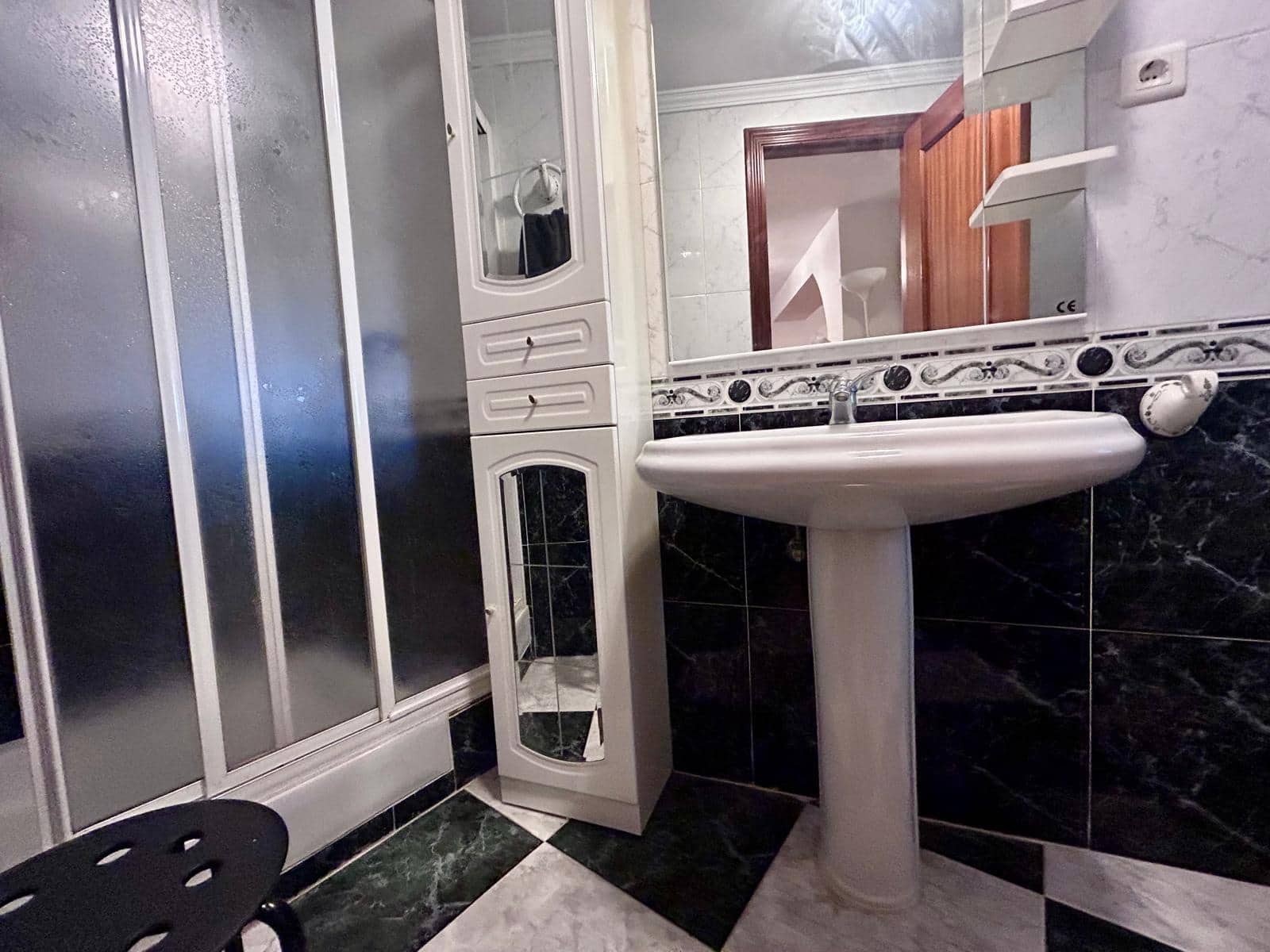 3 soveværelse Rækkehus til salg i Malaga by med swimmingpool garage - € 880.000 (Ref: 10177373)