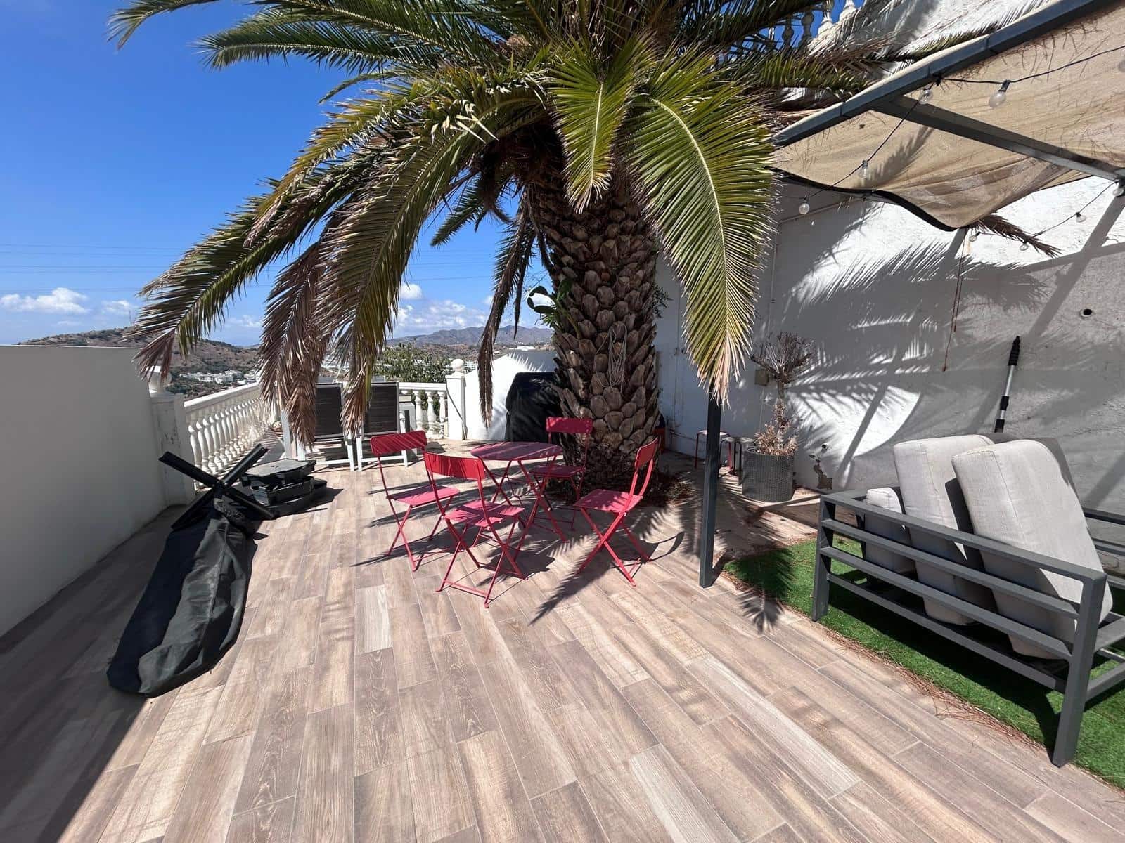 3 soveværelse Rækkehus til salg i Malaga by med swimmingpool garage - € 880.000 (Ref: 10177373)