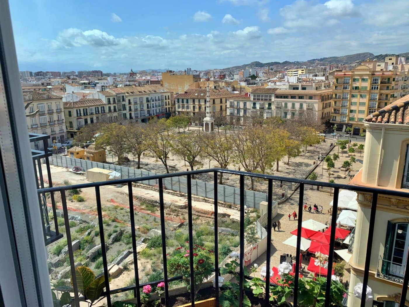 4 bedroom Flat for rent in Malaga city with garage - € 1,750 (Ref: 6010722)