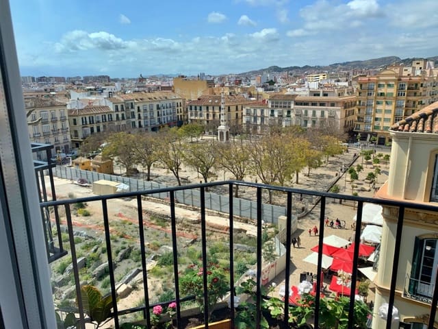 4 bedroom Flat for rent in Málaga city with garage - € 1,850 (Ref: 6010722)