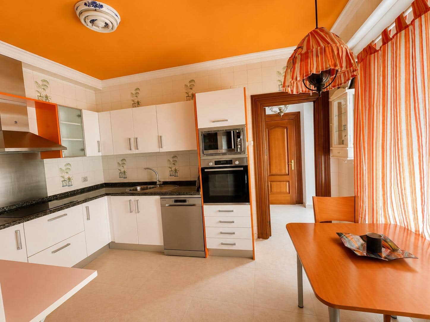 4 sovrum Lägenhet att hyra i Malaga stad med garage - 1 550 € (Ref: 6010722)