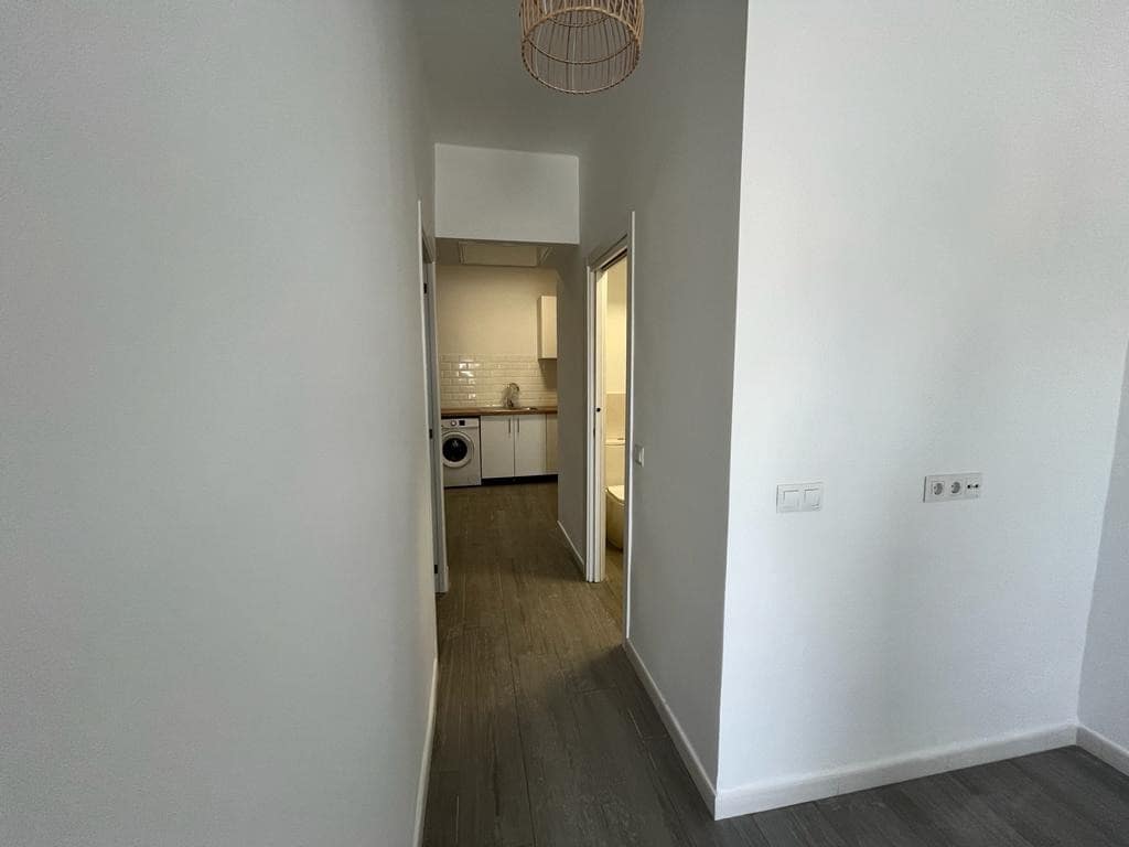 2 soveværelse Lejlighed til leje i Malaga by - € 1.100 (Ref: 7859930)