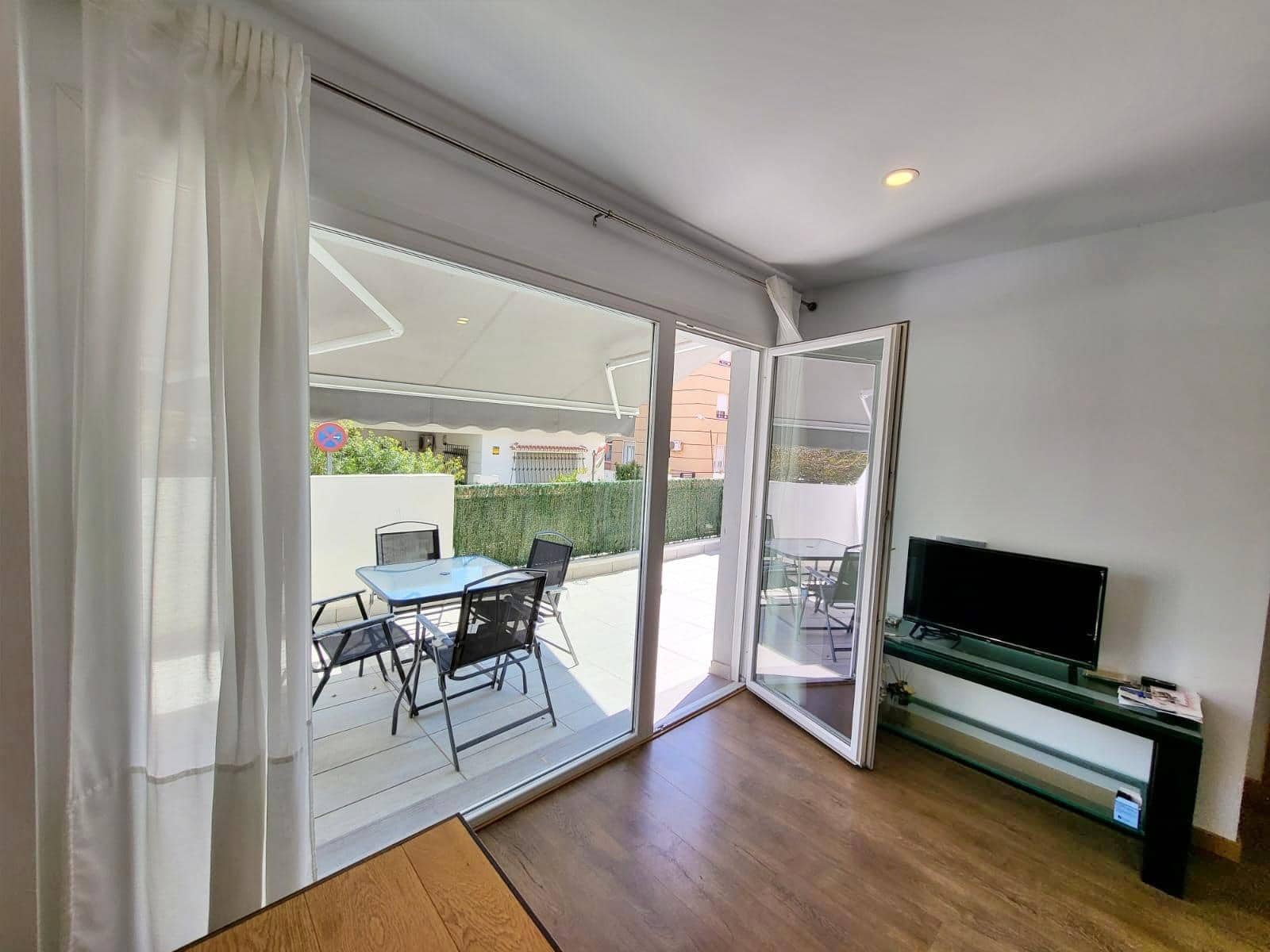 1 bedroom Apartment for rent in Rincón de la Victoria with garage €