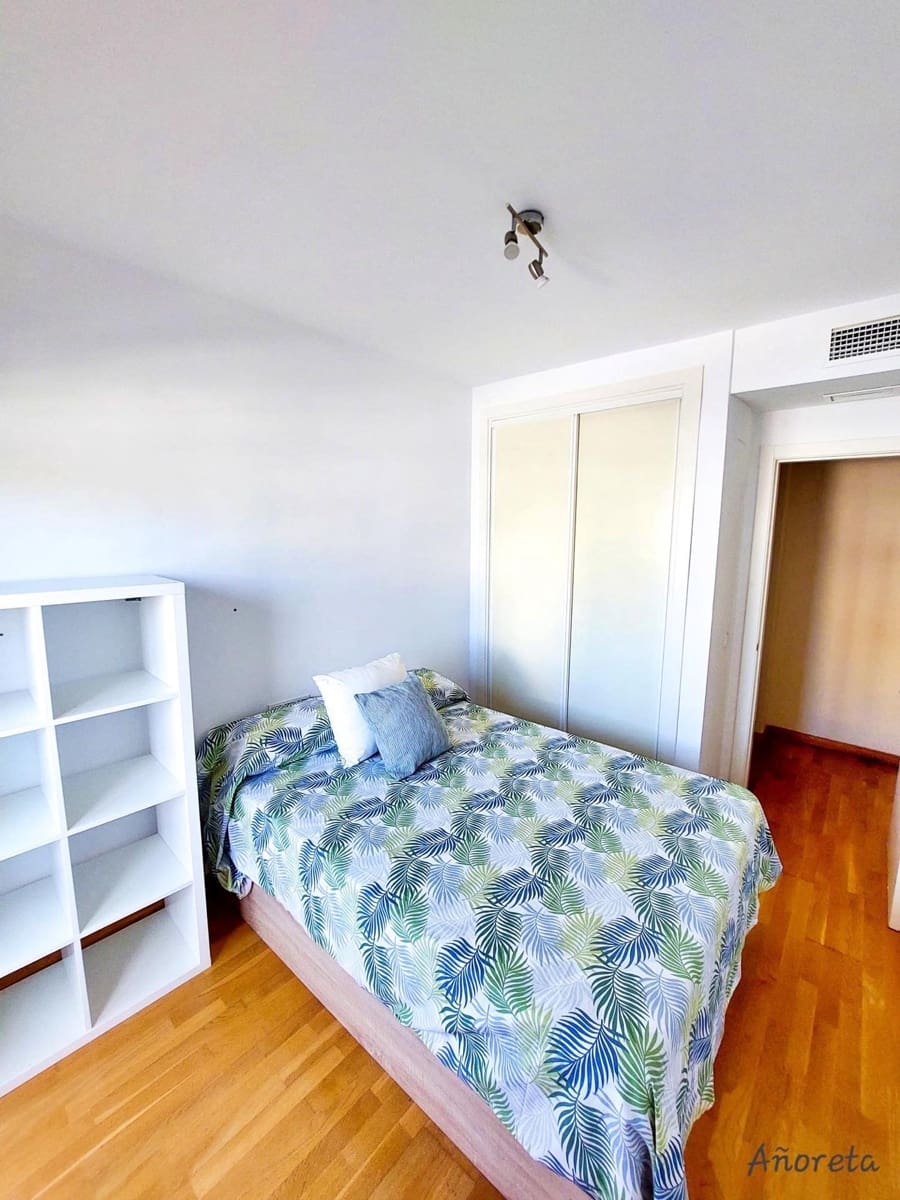 3 sovrum Lägenhet att hyra i Rincon de la Victoria med pool garage - 1 700 € (Ref: 8303021)