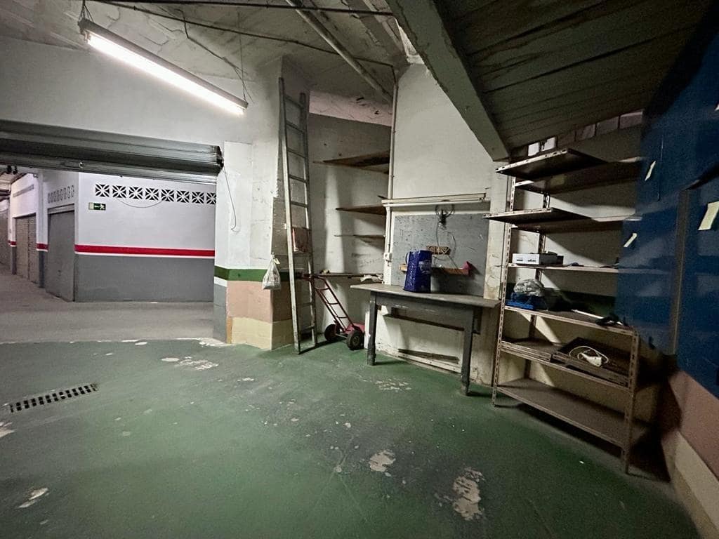 Garagem para venda em Malaga cidade - 63 000 € (Ref: 8318101)
