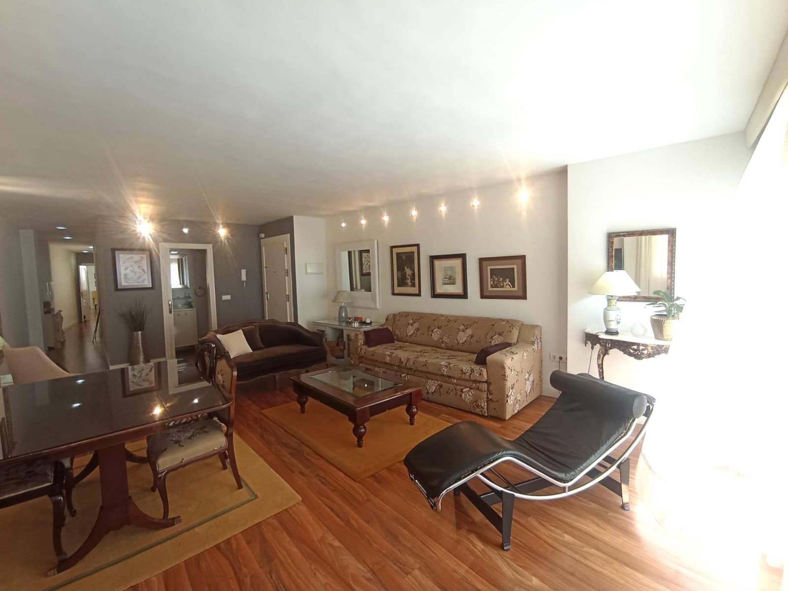 1 quarto Apartamento para arrendar em Malaga cidade com garagem - 1 300 € (Ref: 8389186)