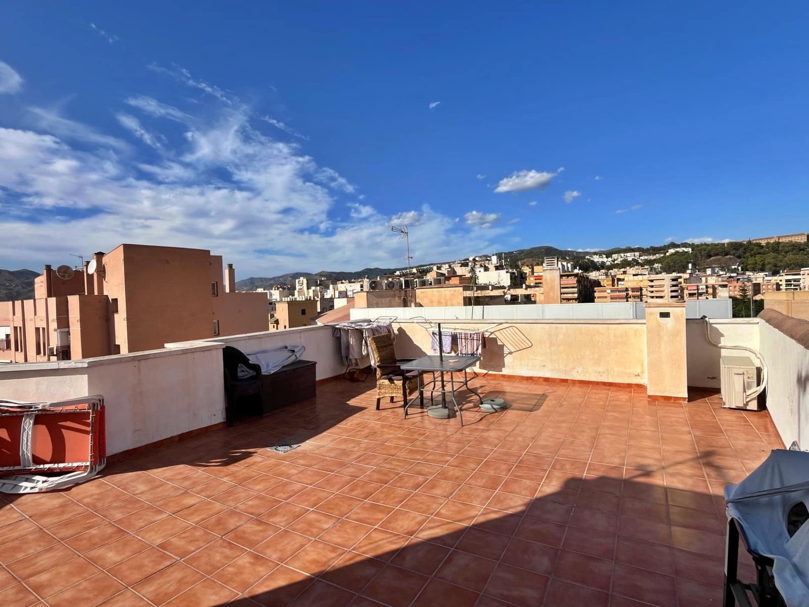 3 soveværelse Lejlighed til salg i Malaga by med garage - € 349.000 (Ref: 8460524)