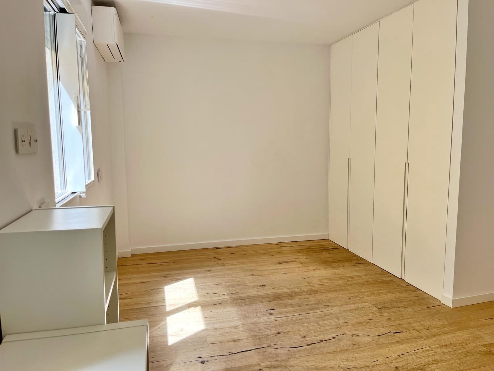 Appartement de 2 chambres à louer à Malaga ville avec piscine garage - 1 900 € (Ref: 8460525)