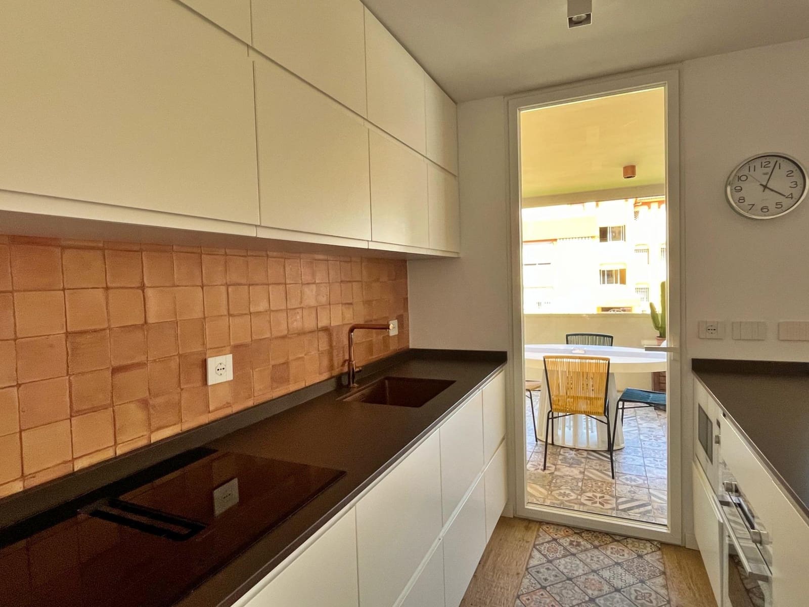 Appartement de 2 chambres à louer à Malaga ville avec piscine garage - 1 900 € (Ref: 8460525)