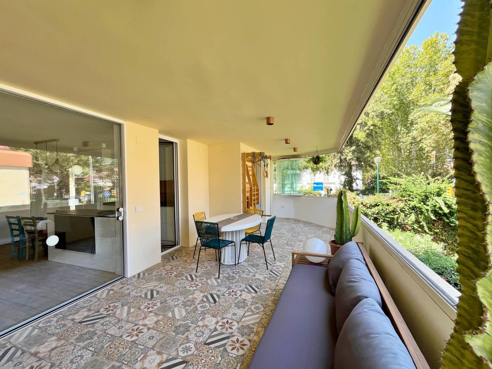 Appartement de 2 chambres à louer à Malaga ville avec piscine garage - 1 900 € (Ref: 8460525)