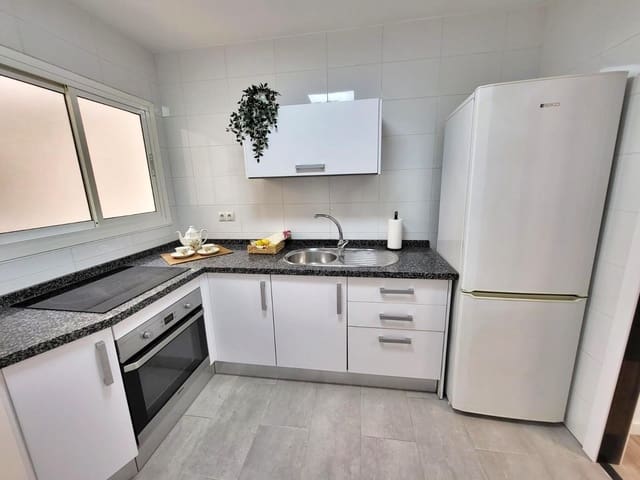 3 makuuhuone Asunto vuokrattavana paikassa Echeverria del Palo, Málaga kaupunki - 1 500 € (Ref: 8574117)