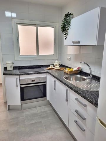 3 makuuhuone Asunto vuokrattavana paikassa Echeverria del Palo, Málaga kaupunki - 1 500 € (Ref: 8574117)