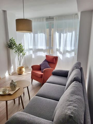 3 makuuhuone Asunto vuokrattavana paikassa Echeverria del Palo, Málaga kaupunki - 1 500 € (Ref: 8574117)