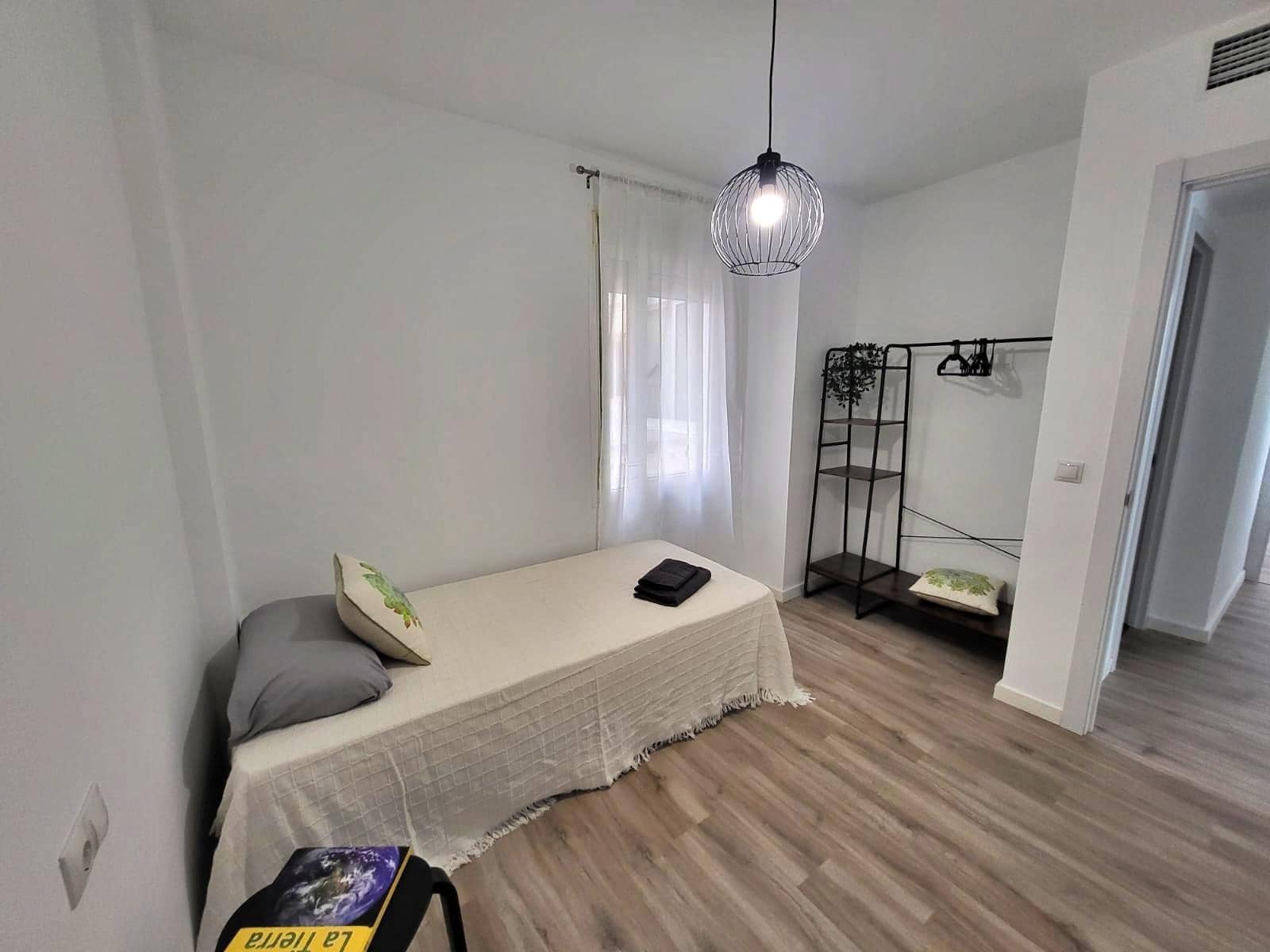 3 makuuhuone Asunto vuokrattavana paikassa Malaga kaupunki - 1 500 € (Ref: 8574117)