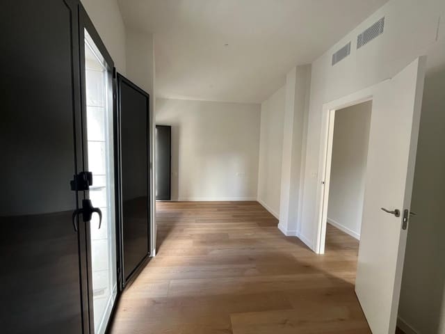 2 sypialnia Mieszkanie na sprzedaż w Miasto Málaga - 419 000 € (Ref: 8615407)