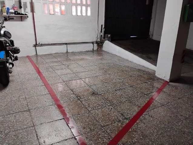 Garage til salg i Barcenillas, Málaga by - € 25.000 (Ref: 8678055)
