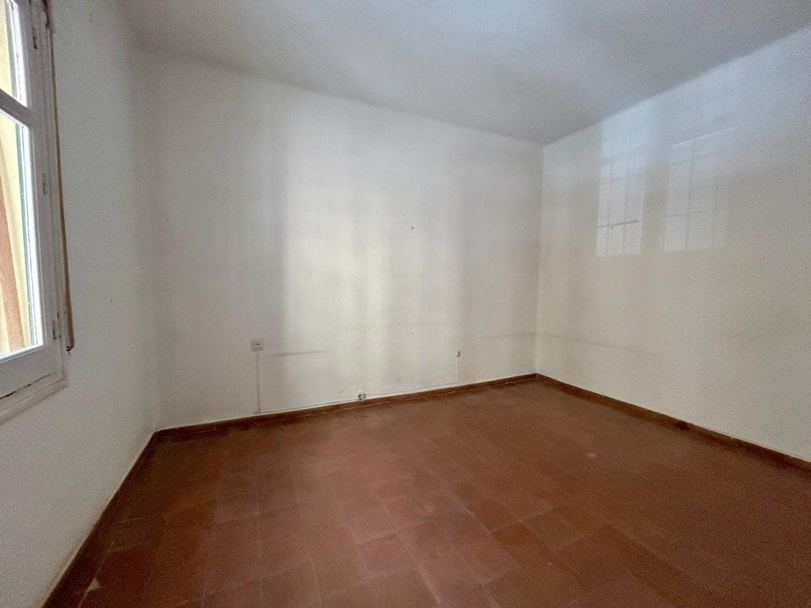 4 bedroom Flat for sale in Malaga city - € 620,000 (Ref: 9009154)