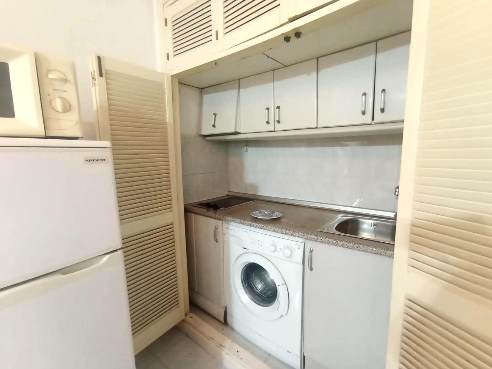 Studio til salg i Malaga by - € 212.000 (Ref: 9009161)