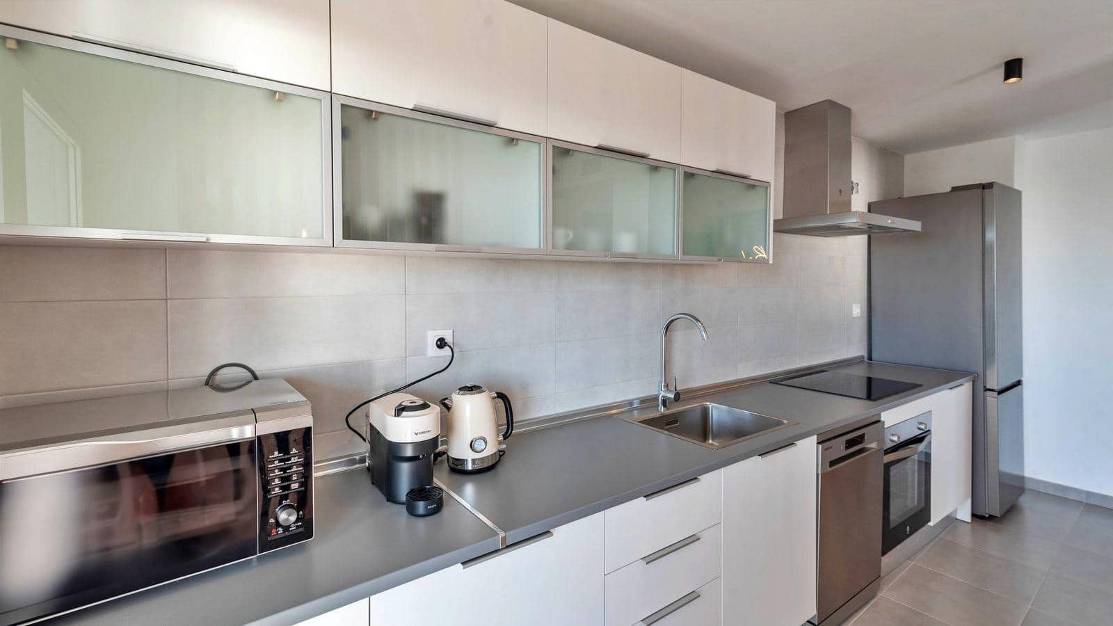 3 bedroom Flat for sale in Rincon de la Victoria with pool garage - € 520,000 (Ref: 9009166)