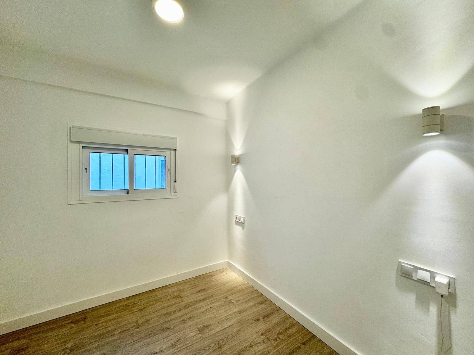 3 soveværelse Lejlighed til salg i Malaga by - € 290.000 (Ref: 9029714)