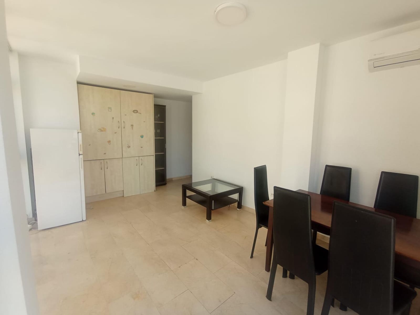1 soveværelse Lejlighed til leje i Malaga by - € 950 (Ref: 9034726)