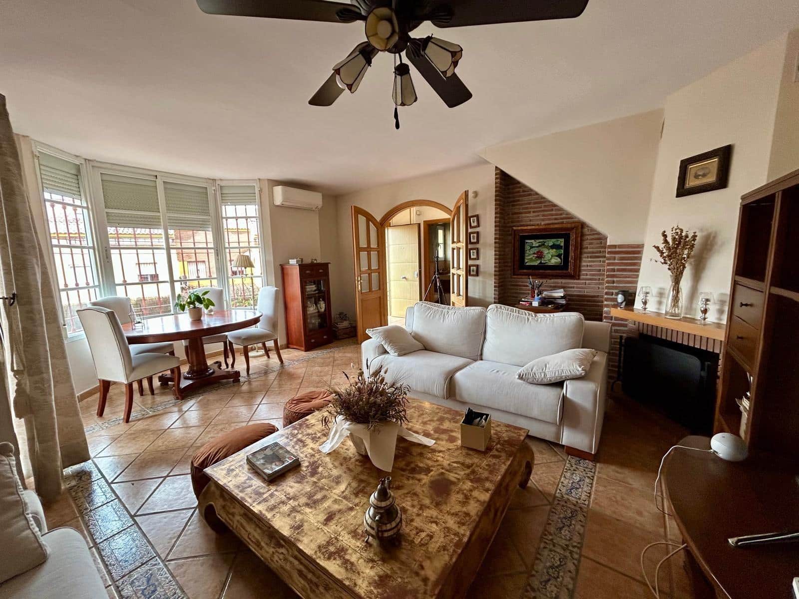 5 soverom Villa til salgs i Rincon de la Victoria med svømmebasseng garasje - € 485 000 (Ref: 9036817)