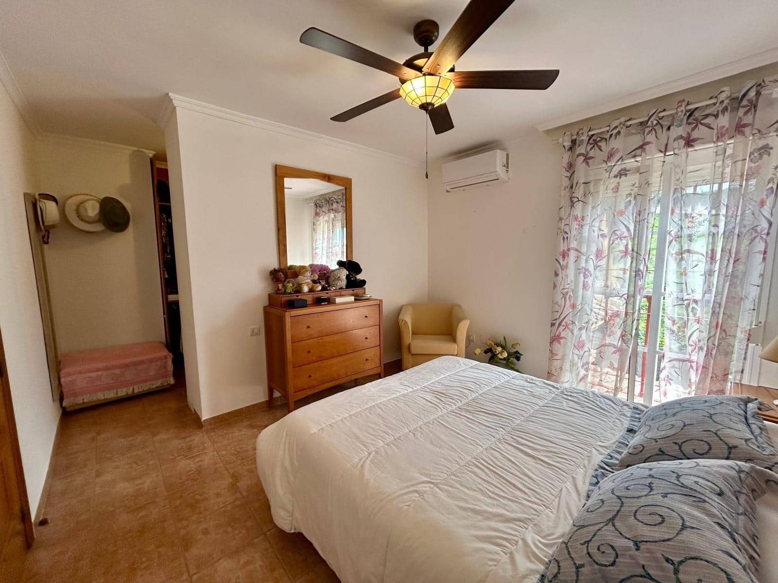 5 soverom Villa til salgs i Rincon de la Victoria med svømmebasseng garasje - € 485 000 (Ref: 9036817)