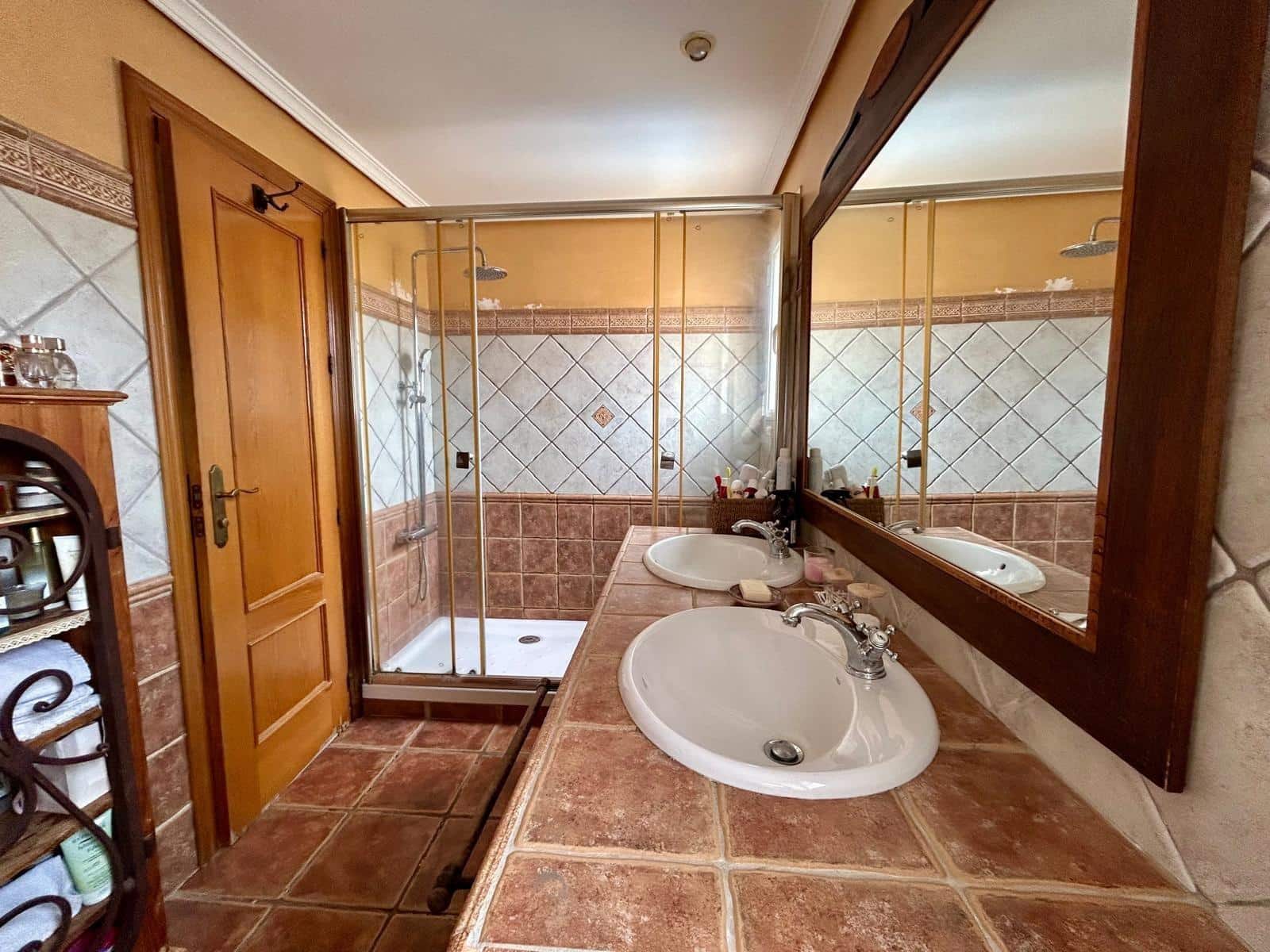 5 soverom Villa til salgs i Rincon de la Victoria med svømmebasseng garasje - € 485 000 (Ref: 9036817)