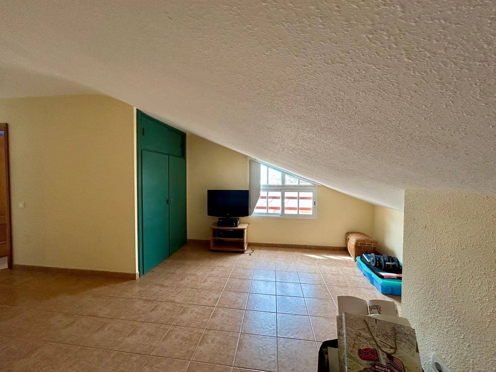 5 soverom Villa til salgs i Rincon de la Victoria med svømmebasseng garasje - € 485 000 (Ref: 9036817)