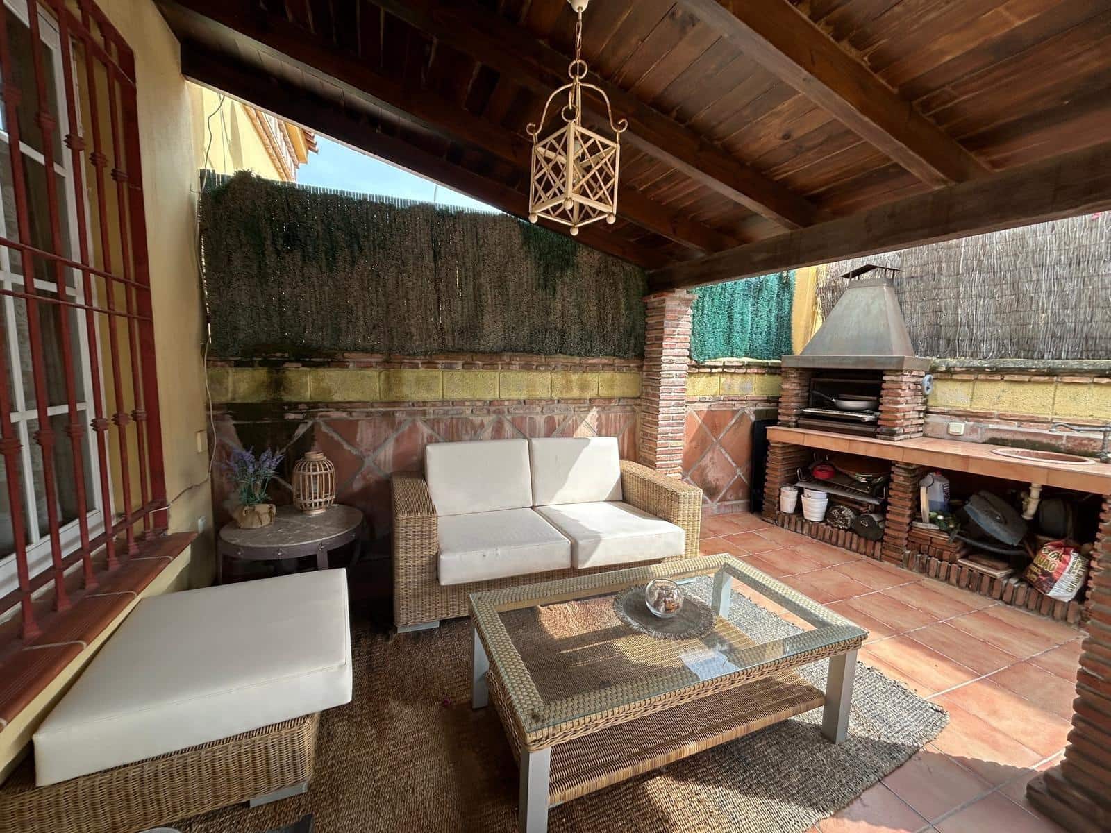 5 soverom Villa til salgs i Rincon de la Victoria med svømmebasseng garasje - € 485 000 (Ref: 9036817)