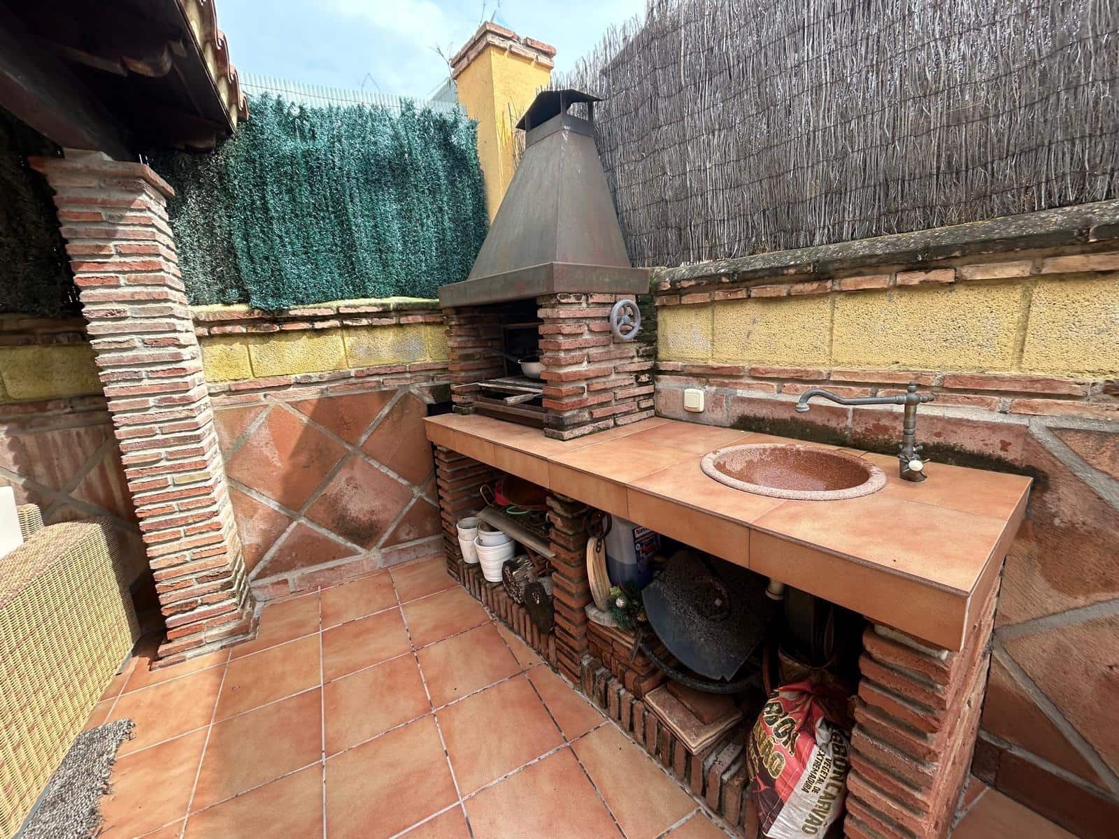 5 soverom Villa til salgs i Rincon de la Victoria med svømmebasseng garasje - € 485 000 (Ref: 9036817)