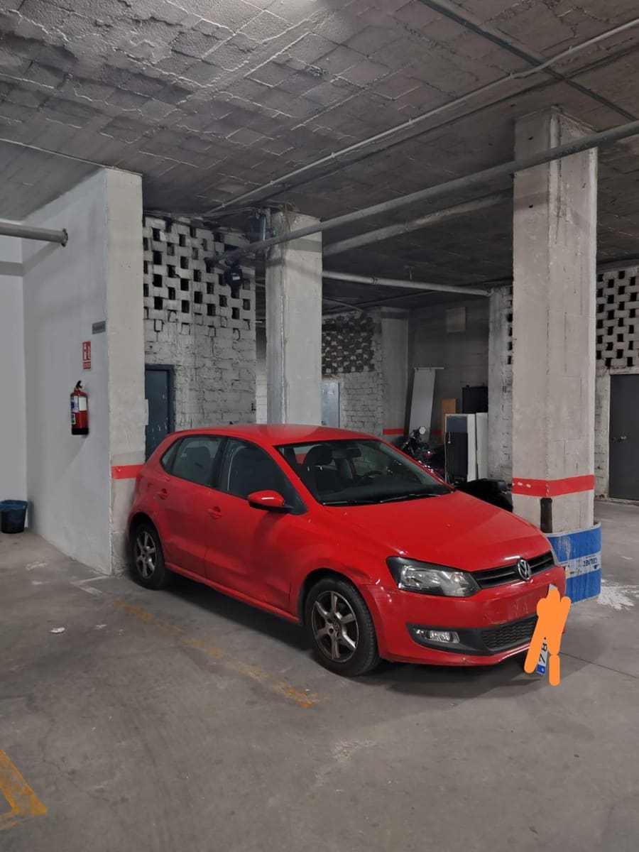 Piso de 5 habitaciones en Málaga ciudad en venta - 500.000 € (Ref: 9059565)