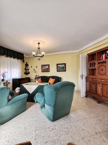 Piso de 5 habitaciones en La Victoria, Málaga ciudad en venta - 500.000 € (Ref: 9059565)