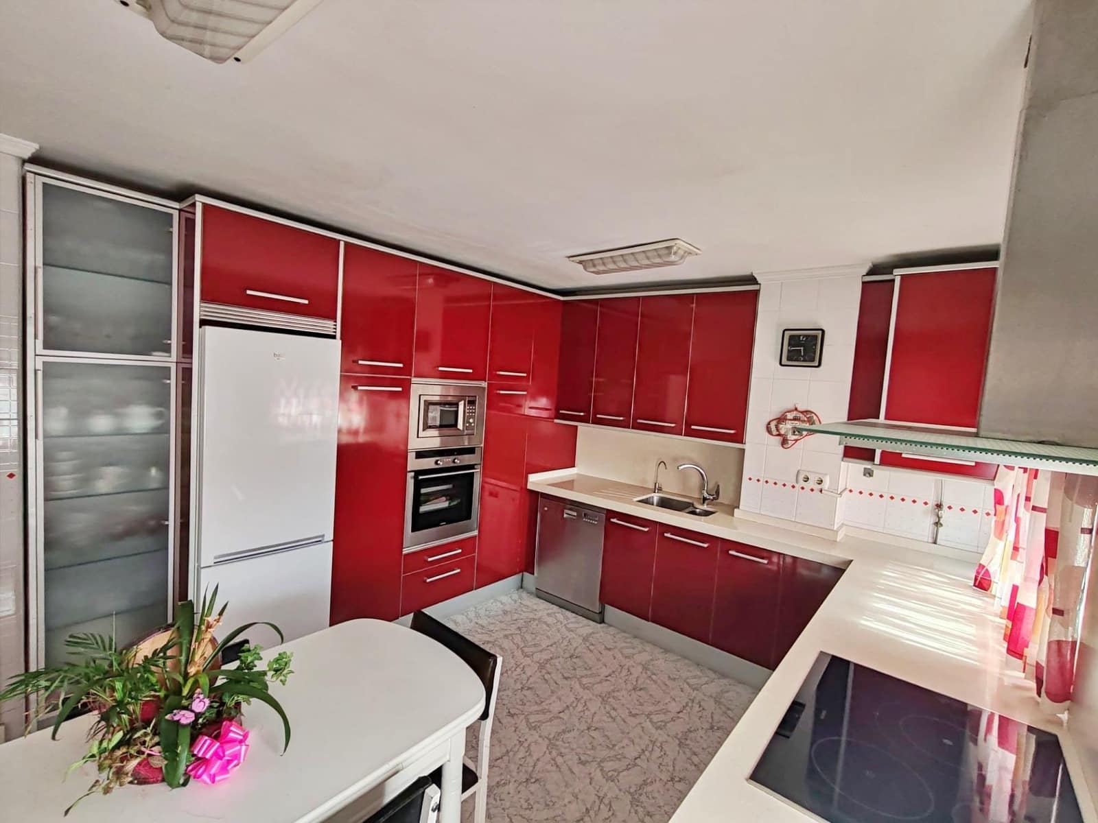 Piso de 5 habitaciones en Málaga ciudad en venta - 500.000 € (Ref: 9059565)