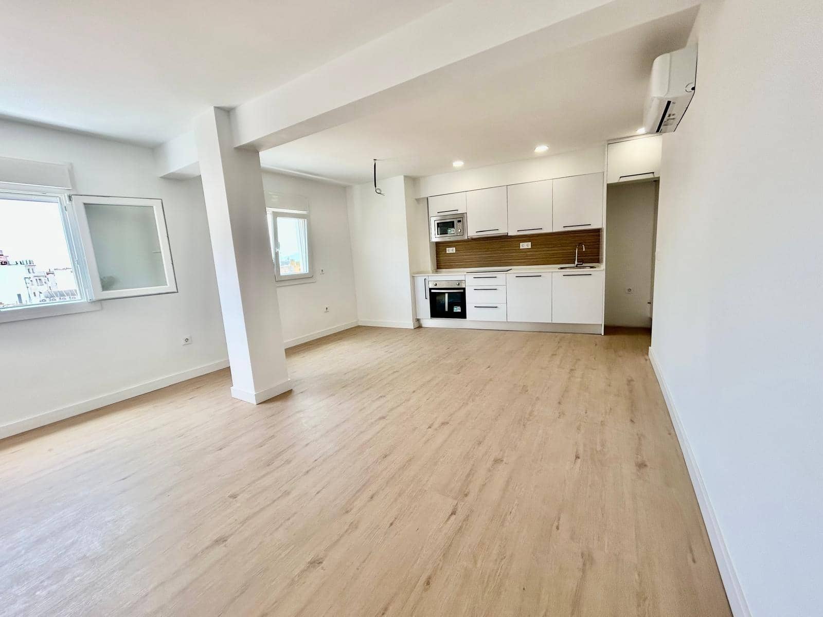 2 soveværelse Lejlighed til salg i Malaga by - € 435.000 (Ref: 9075248)