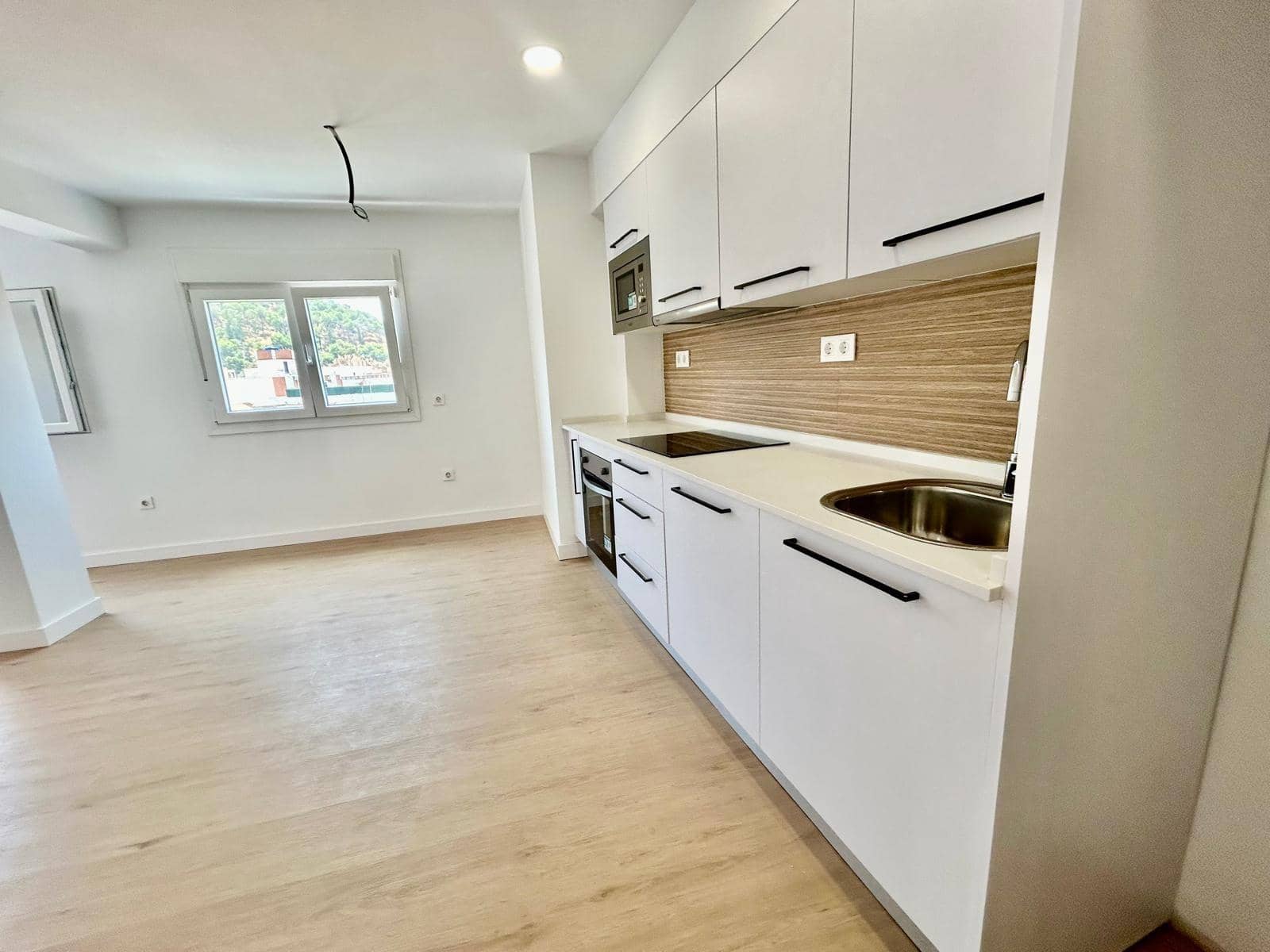 2 soveværelse Lejlighed til salg i Malaga by - € 399.000 (Ref: 9075248)