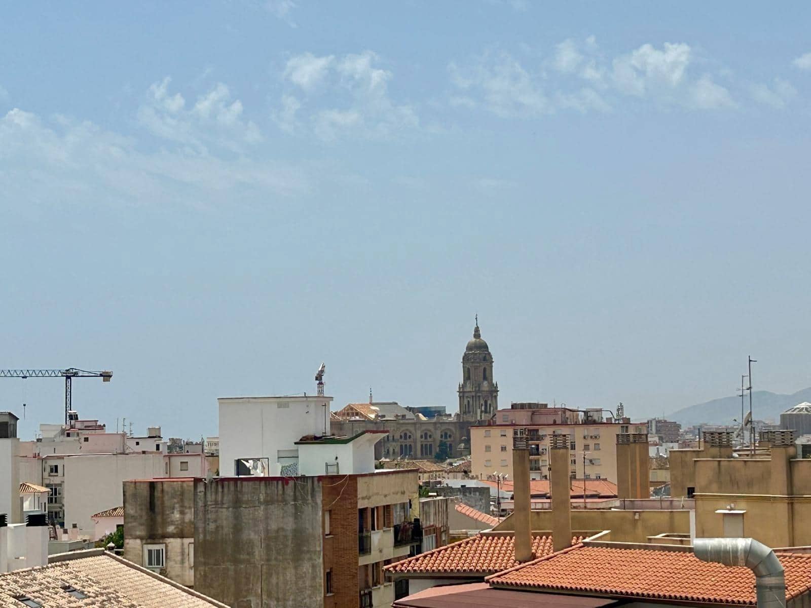 2 soveværelse Lejlighed til salg i Malaga by - € 399.000 (Ref: 9075248)