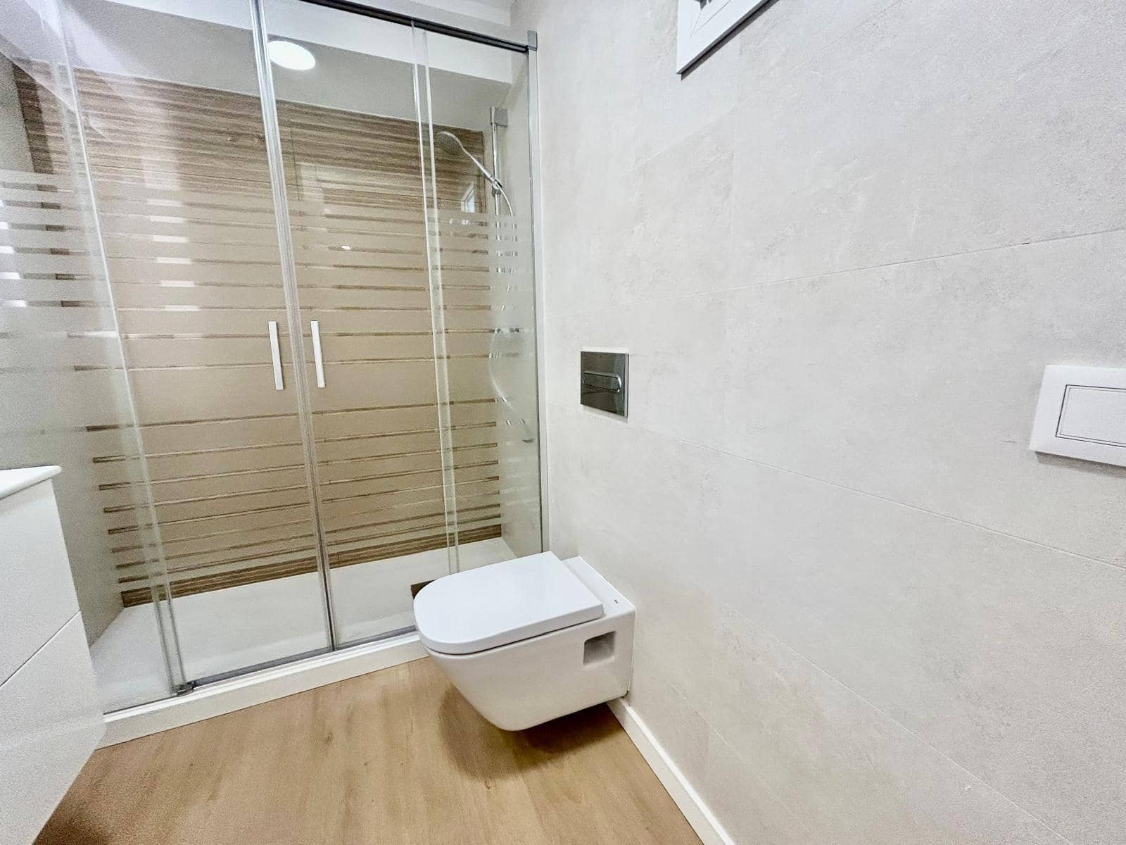 2 soveværelse Lejlighed til salg i Malaga by - € 399.000 (Ref: 9075248)