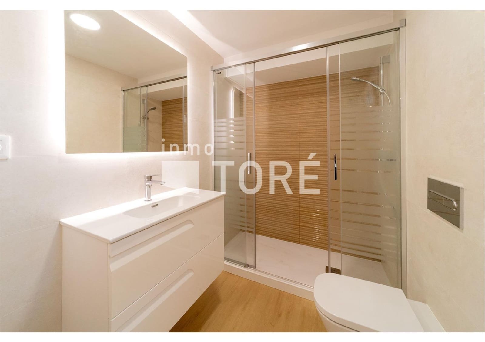 2 soveværelse Lejlighed til salg i Malaga by - € 399.000 (Ref: 9075248)