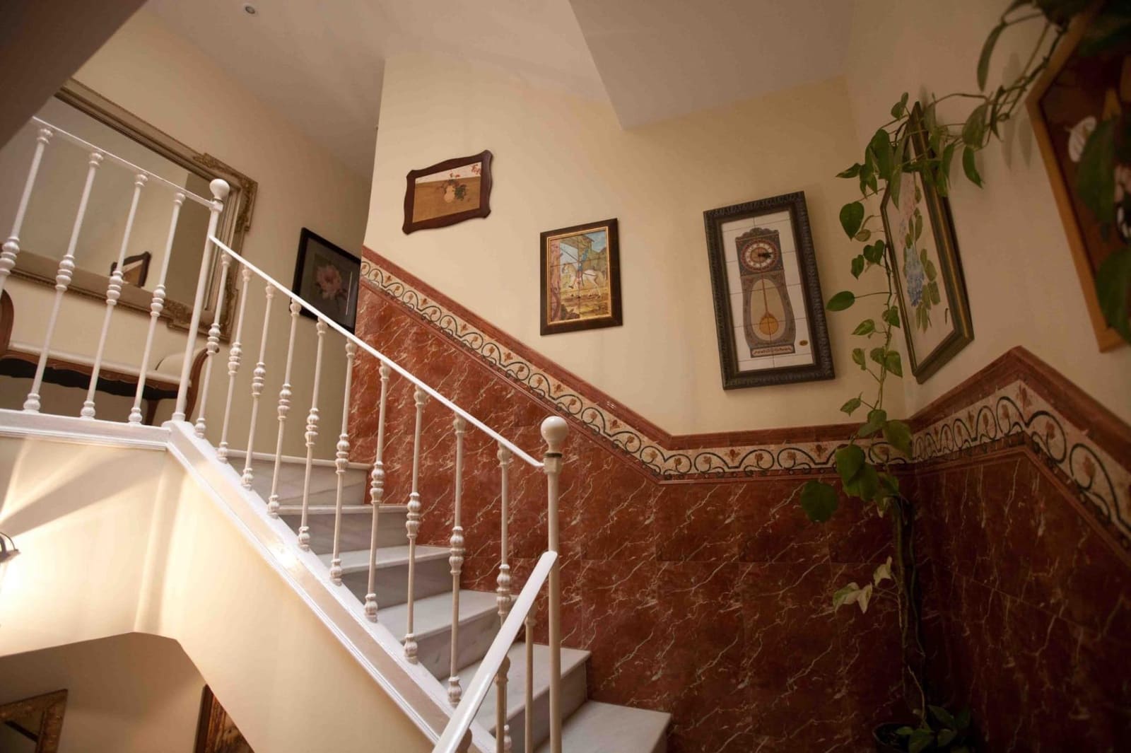 4 soveværelse Byhus til salg i Malaga by - € 650.000 (Ref: 9095383)